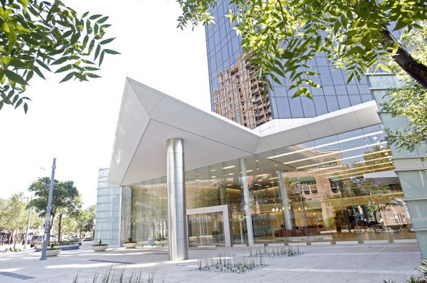 One McKinney Plaza Tower